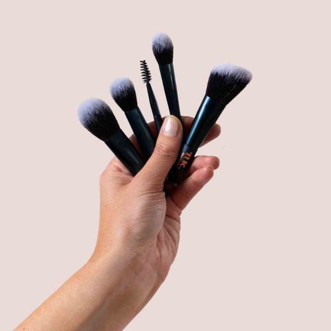 Quick & Easy Way to Clean Your Brushes